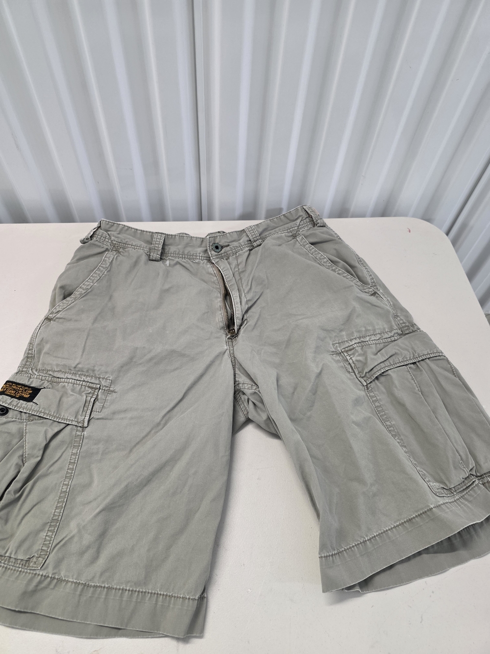 Men's Light Gray Cargo Shorts - Casual Utility